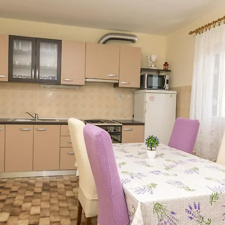 Vjera Primošten