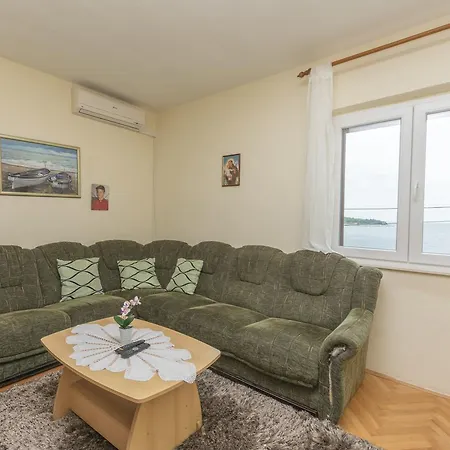 Vjera Apartment Primosten